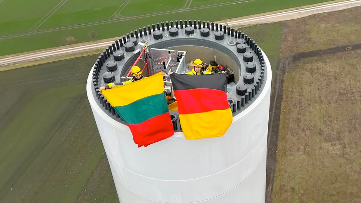 INIKTI stiprina pozicijas pagrindinėje Europos vėjo rinkoje – Vokietijoje: nauja sutartis ir 1000-tasis Hybrid Tower Bögl žiedas